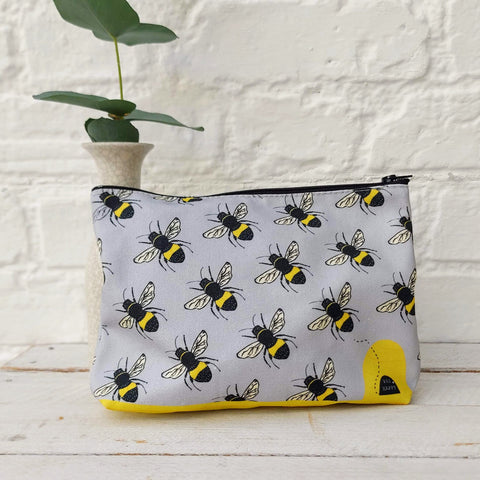 Bees Organic Make Up Bag
